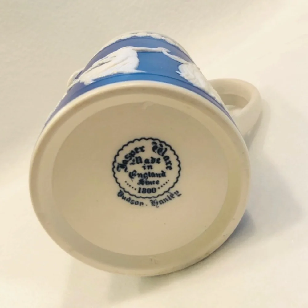 DUDSON HANLEY JASPERWARE BLUE WITH WHITE RAISED RELIEF NEOCLASSICAL PITCHER